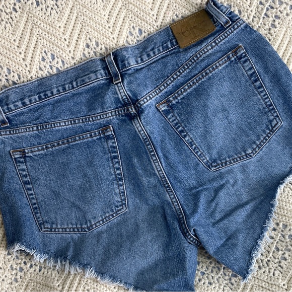 Vintage 90s Calvin Klein Shorts Mom Jean High Cut Thigh Raw Hem Cut Off Booty - Picture 1 of 7
